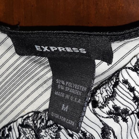 Express Camisole Shirt Womens Black white Stripes Floral Size Medium - Picture 4 of 9